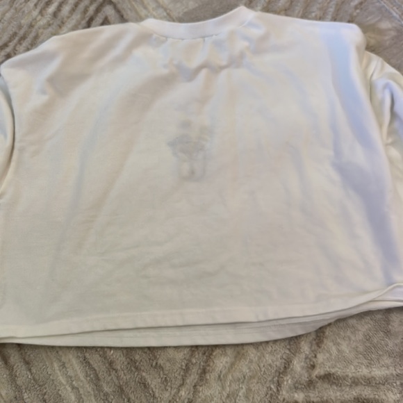 sweater - Picture 2 of 3